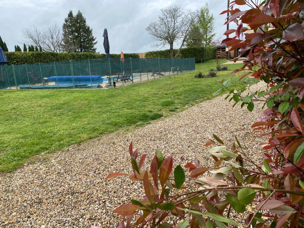 Gite 3 Etoiles Avec Piscine Dordogne Minzac Exterior foto